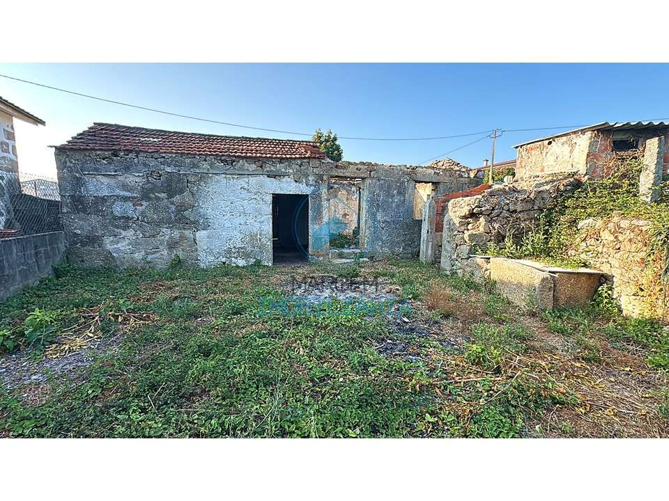 Moradia térrea para Restauro | 581 m²-12