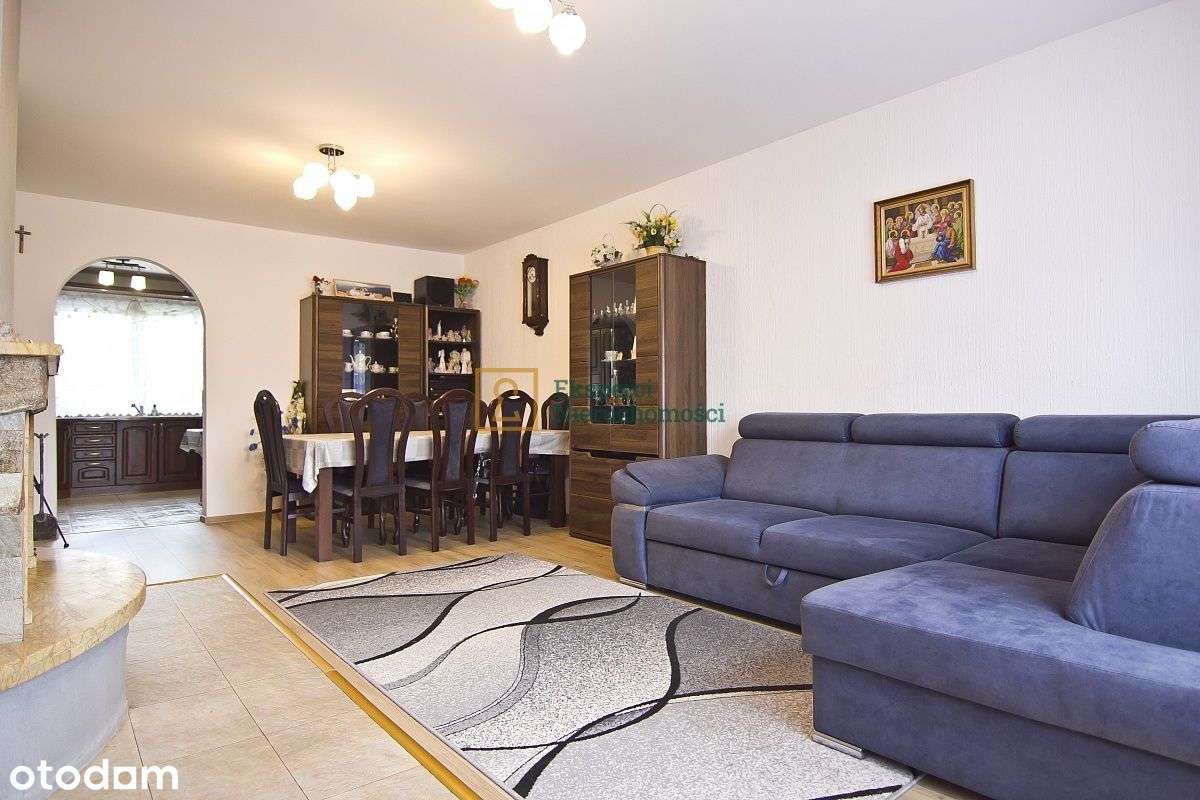 Duży dom z garażem w okolicach ul. Wywrockiego-1