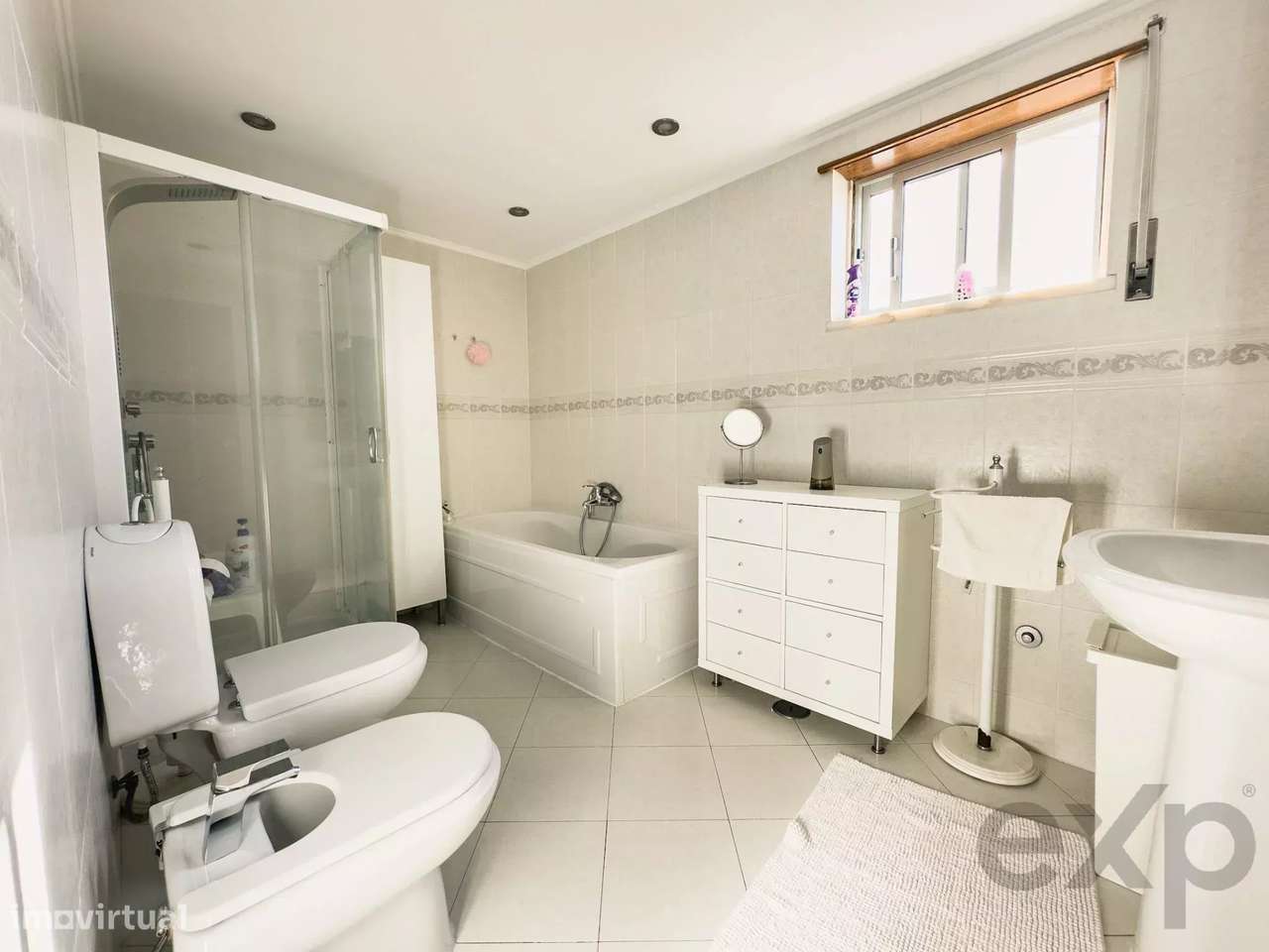 Oportunidade rara numa das localizações mais valorizadas de Fernão Fer-39