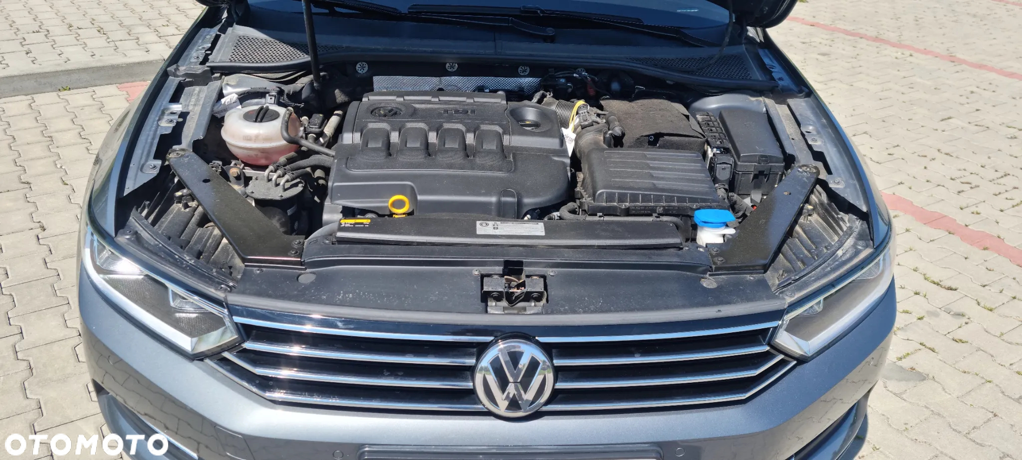 Volkswagen Passat Variant 1.6 TDI (BlueMotion Technology) DSG Comfortline - 17