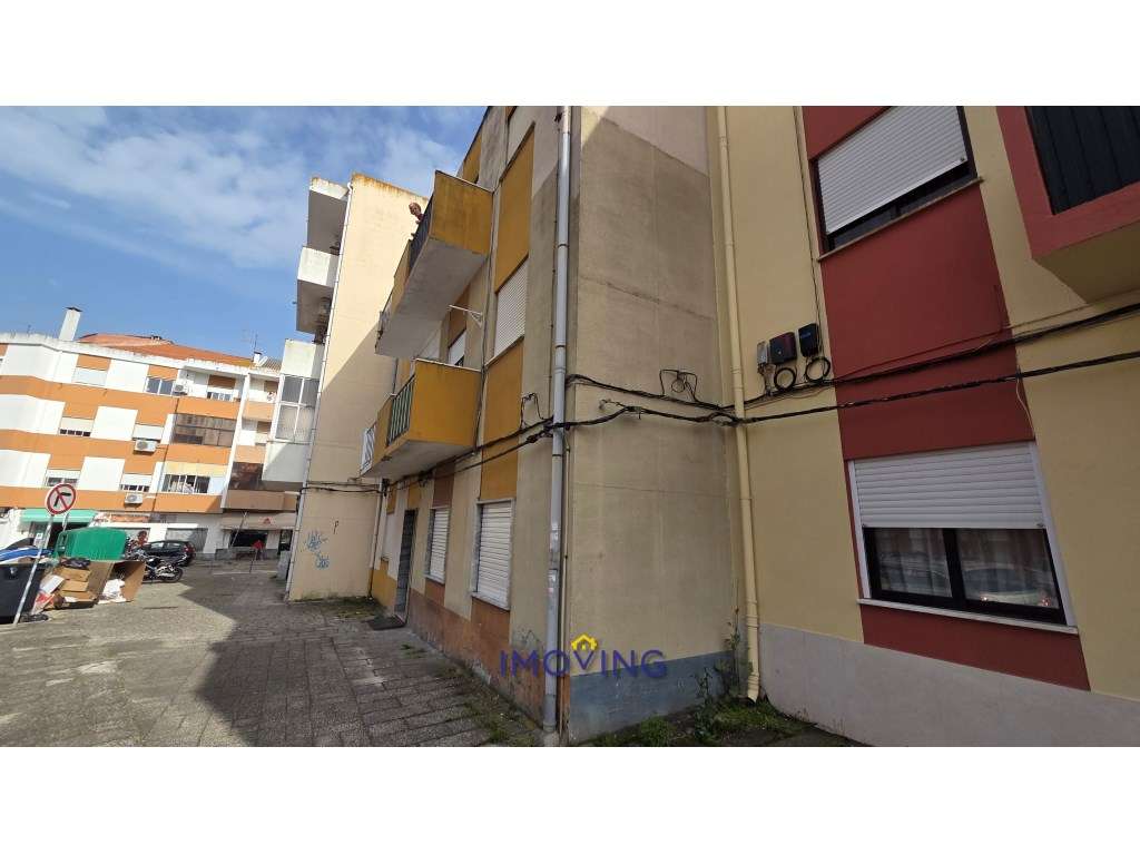Apartamento T2 totalmente remodelado na Baixa da Banheira-20