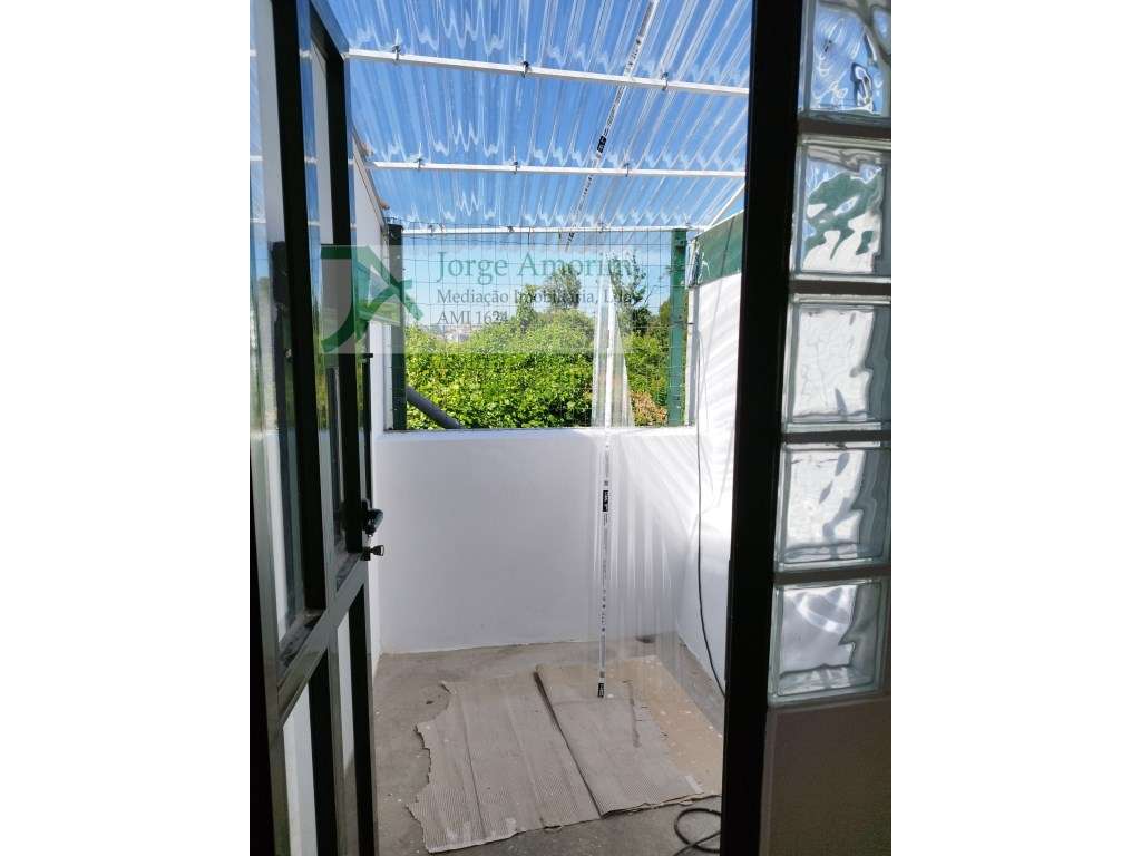 2 Casas térreas T1 . A 400 mt do Arrábida shopping. Com vista para ... - Grande imagem: 4/12