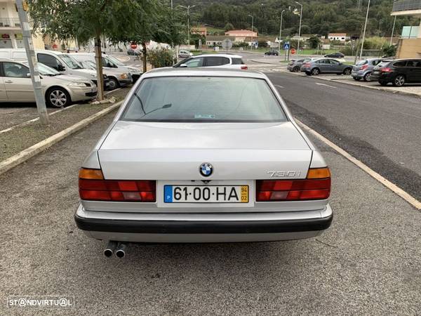 BMW 730 i V8 - 5