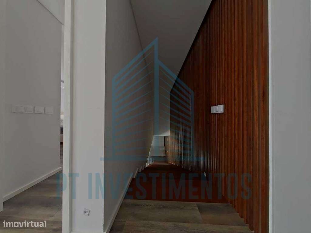 Moradia semi-nova T5+1 em Santa Joana - Aveiro-58