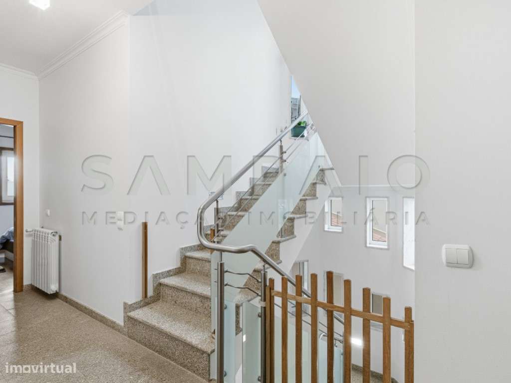 Moradia T4 - Jovim!-17