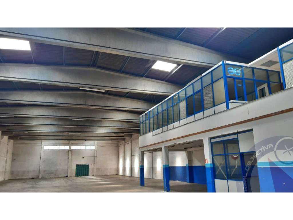 Armazém Castêlo da Maia - Grande imagem: 3/7