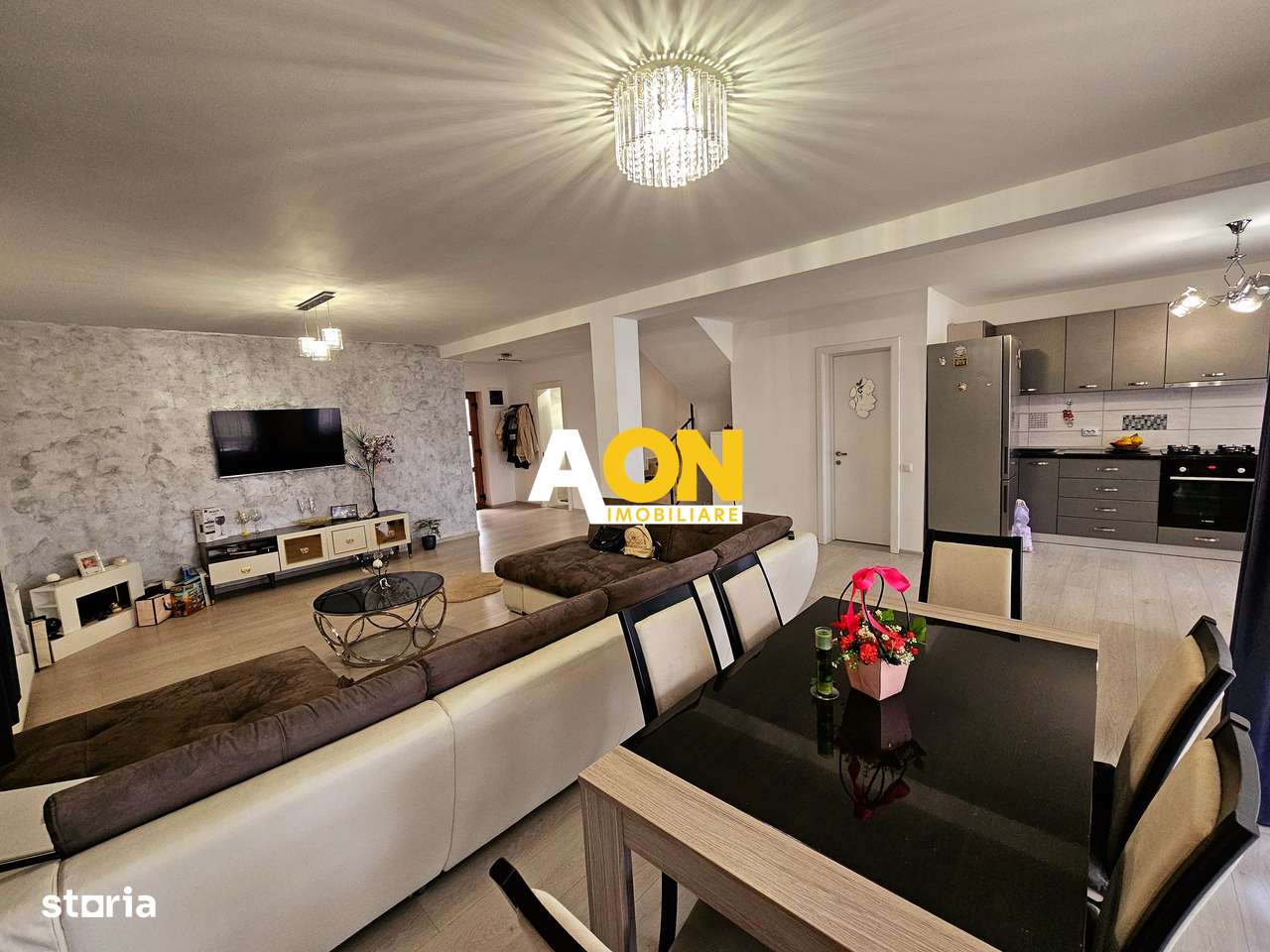 Casa 4 camere, garaj, mobilata, utilata, 311 mp teren, Alba-Micesti - Imagine principală: 2/17