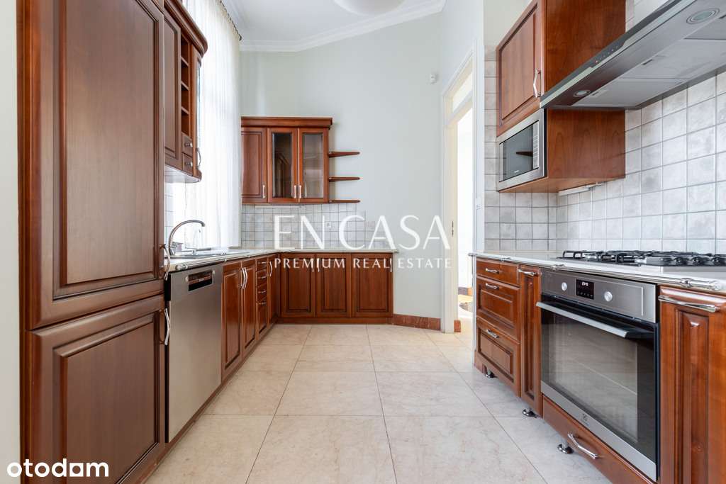 Piękny dom w Konstancinie -Jeziornie-4