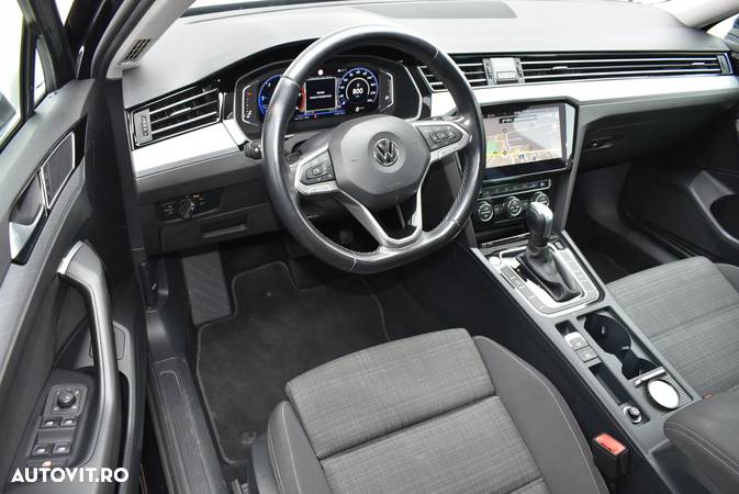 Volkswagen Passat 2.0 TDI DSG Comfortline - 33