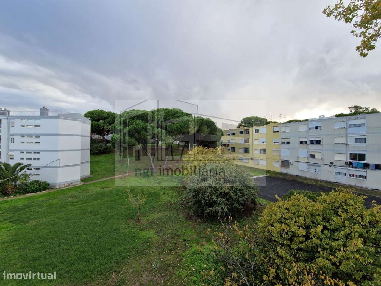 Apartamento T3 - Encarnação - Lisboa-24