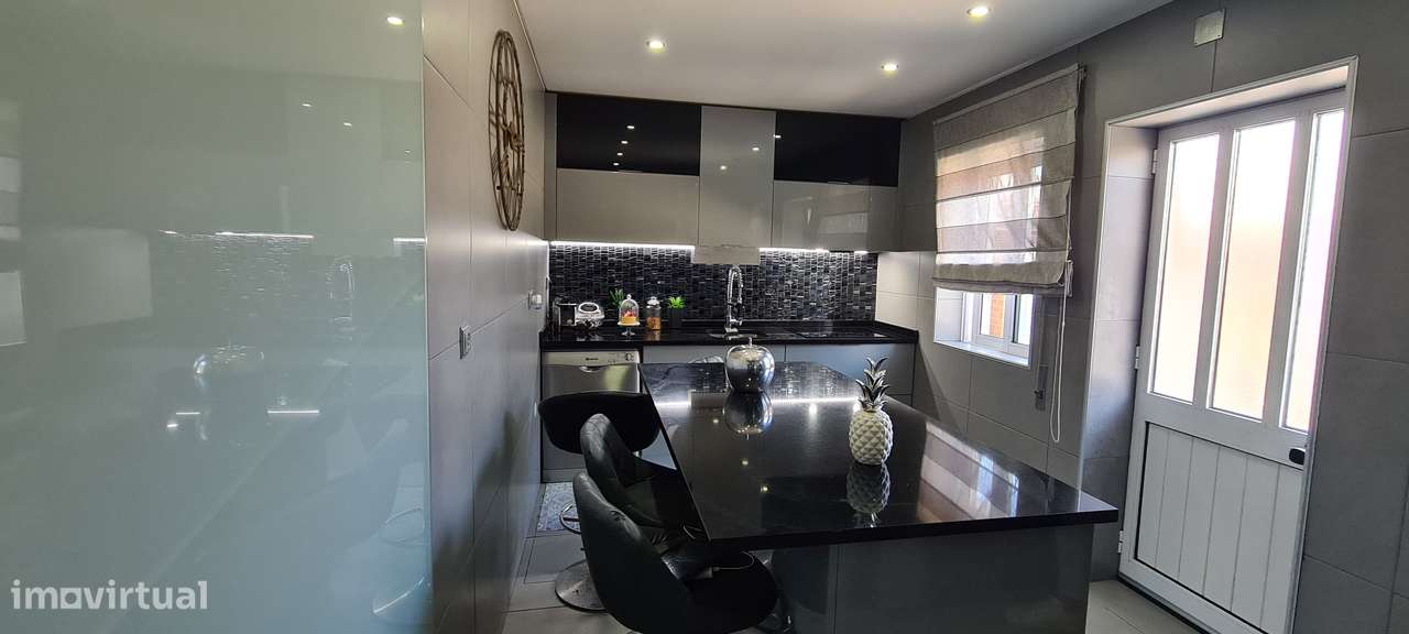 1228_01 - Moradia T3 em Argivai - Póvoa de Varzim-2