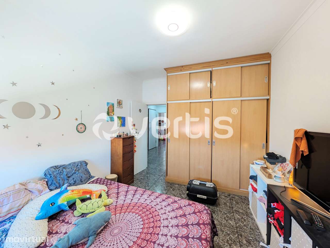 Apartamento T2 remodelado no centro do Barreiro-16