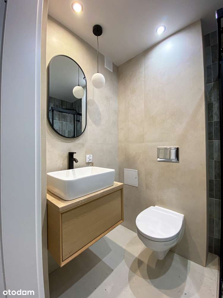 Przestronne 2 pokoje po generalnym remoncie I Brak prowizji !-1