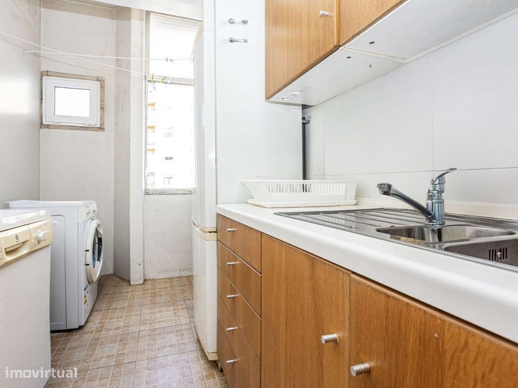 Apartamento T2 na Amadora - Grande imagem: 5/17