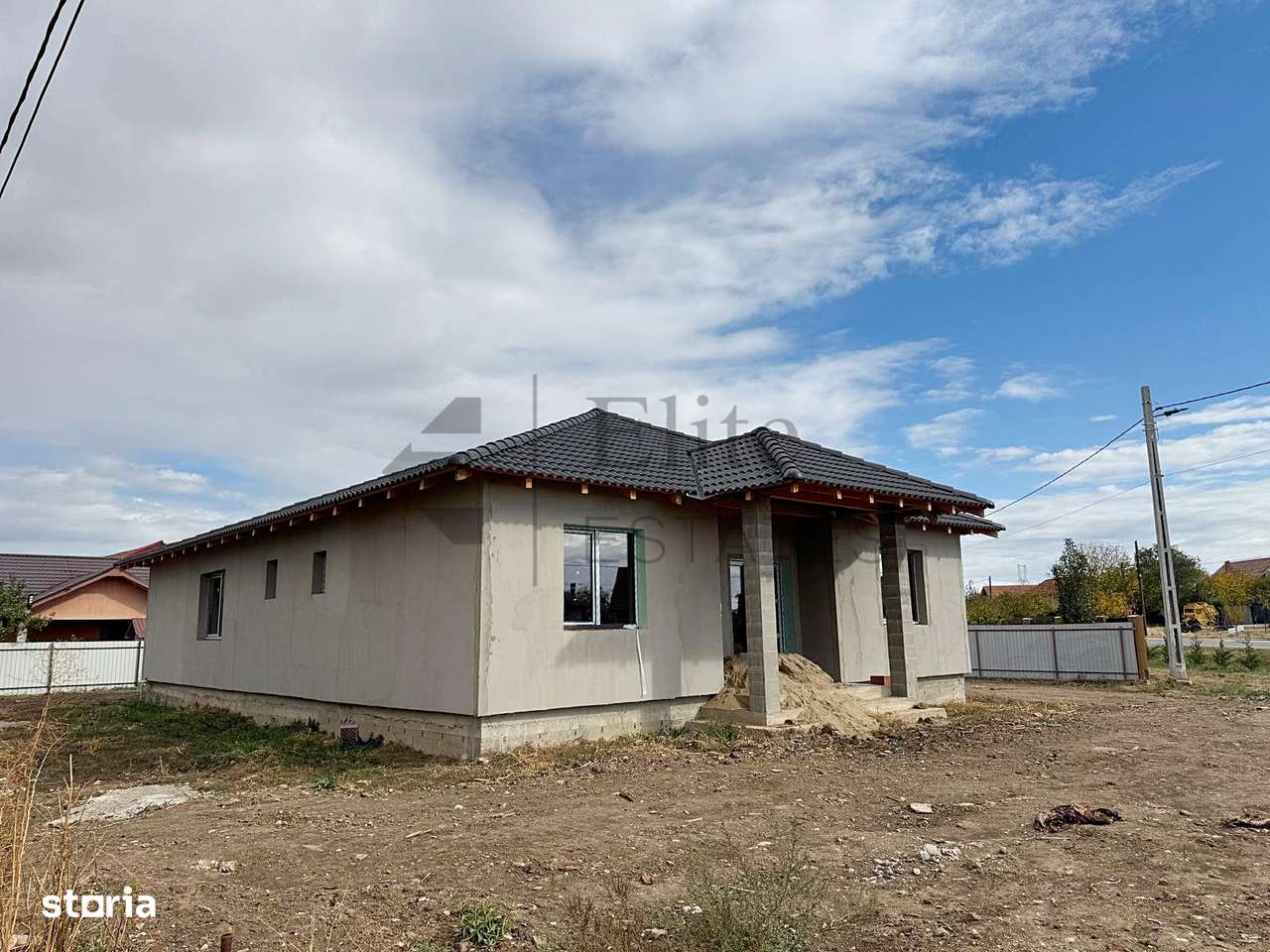 Casa noua de vanzare in Les-0