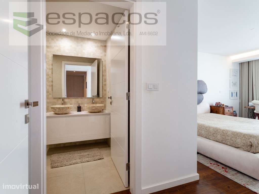 Fantástico T4 com Terraço Privativo, Varanda, Box , Vista Rio, Quin...-40