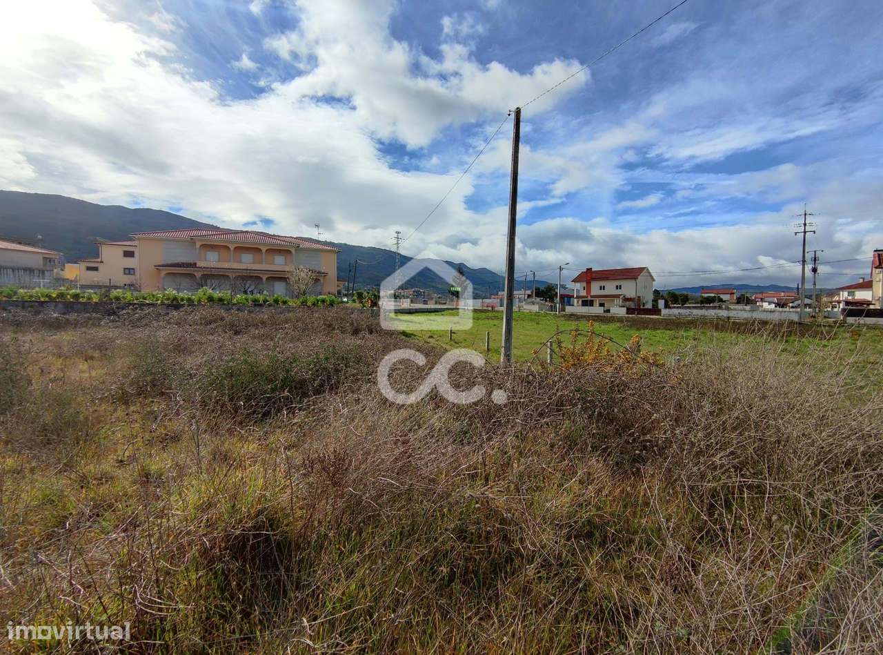 Lote urbano com 422 m² em Vilar de Nantes. - Grande imagem: 5/16