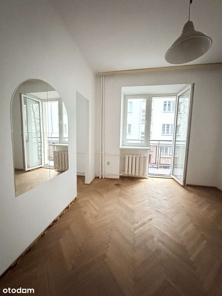 Okazja inwestycyjna:Kawalerka z osobną sypialnią i BALKONEM# KAMIENICA-1