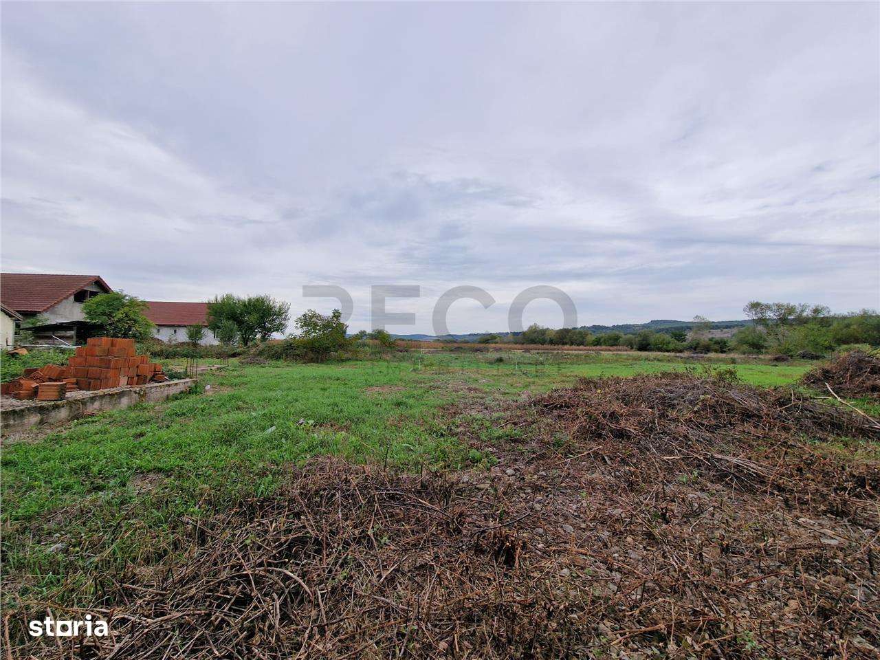 RECO teren intravilan Ineu - Imagine principală: 2/7