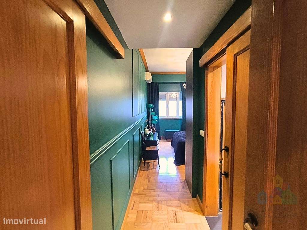 Apartamento T4 - Elegância Contemporânea no Coração de Tomar-11