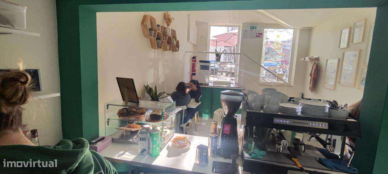 venda de Café no centro histórico de Coimbra-7