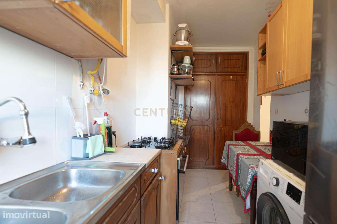 Apartamento T2 Usado – Excelente Potencial de Valorização-9