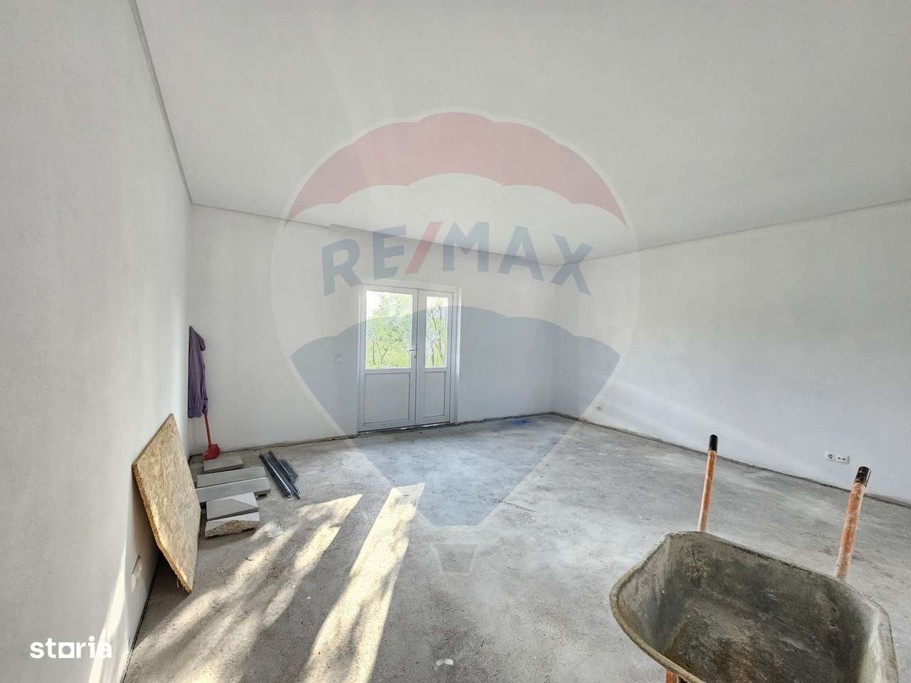 Casa de vanzare P+M-6