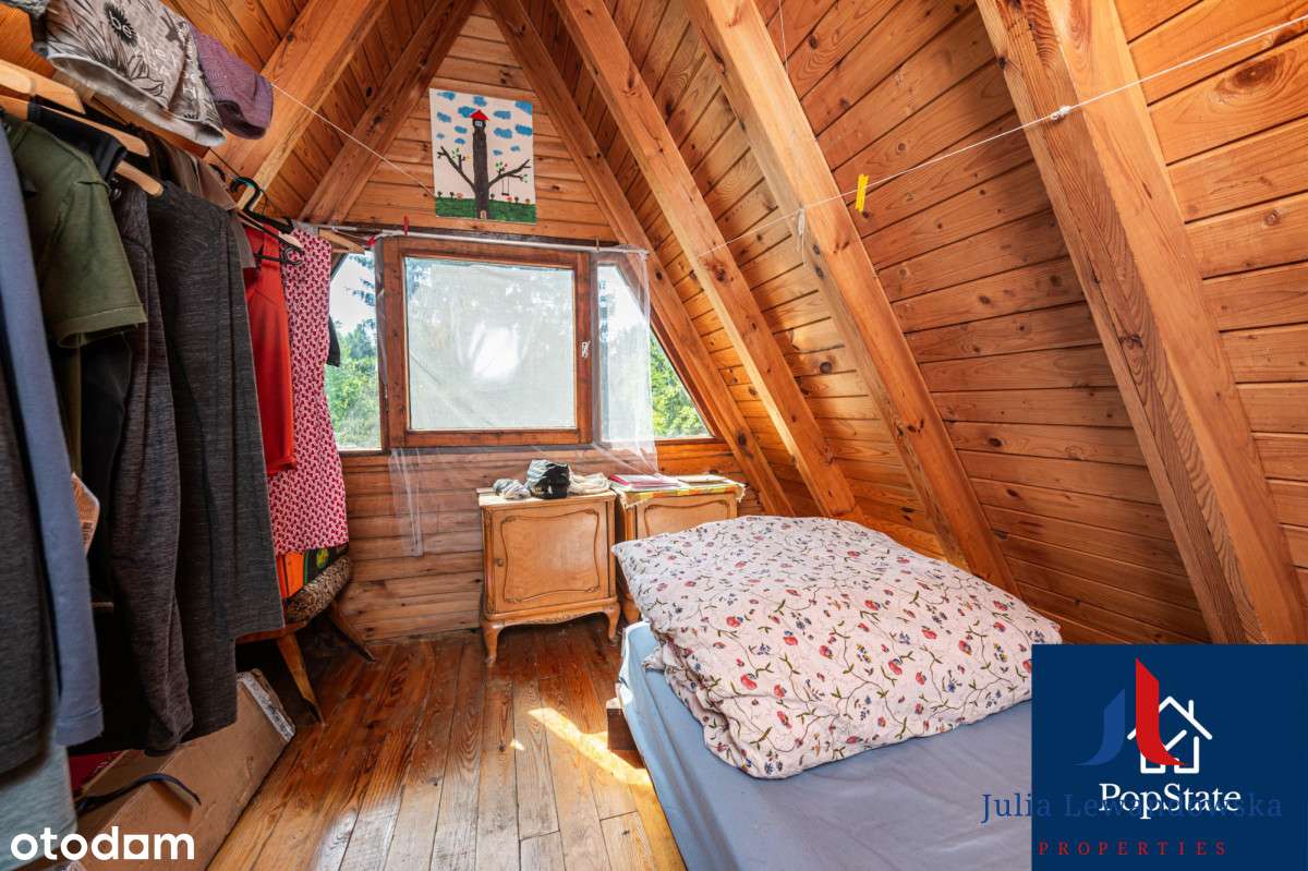 Działka budowlana z domkiem letniskowym-8