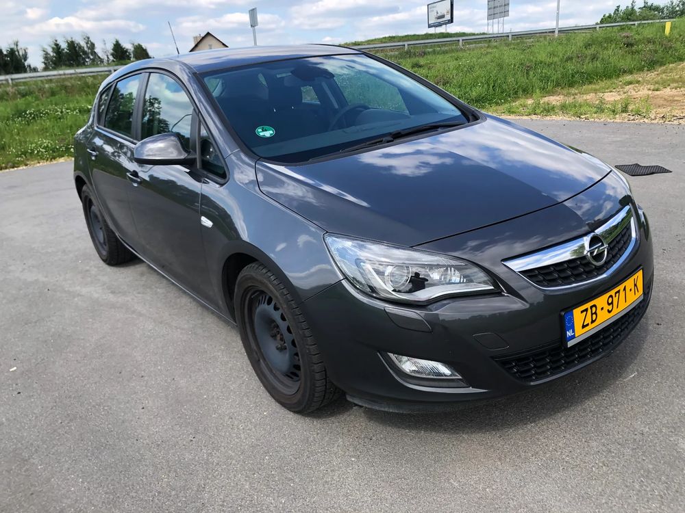Opel Astra J (2009-2019) 1.4 EcoFLEX Edition 2011