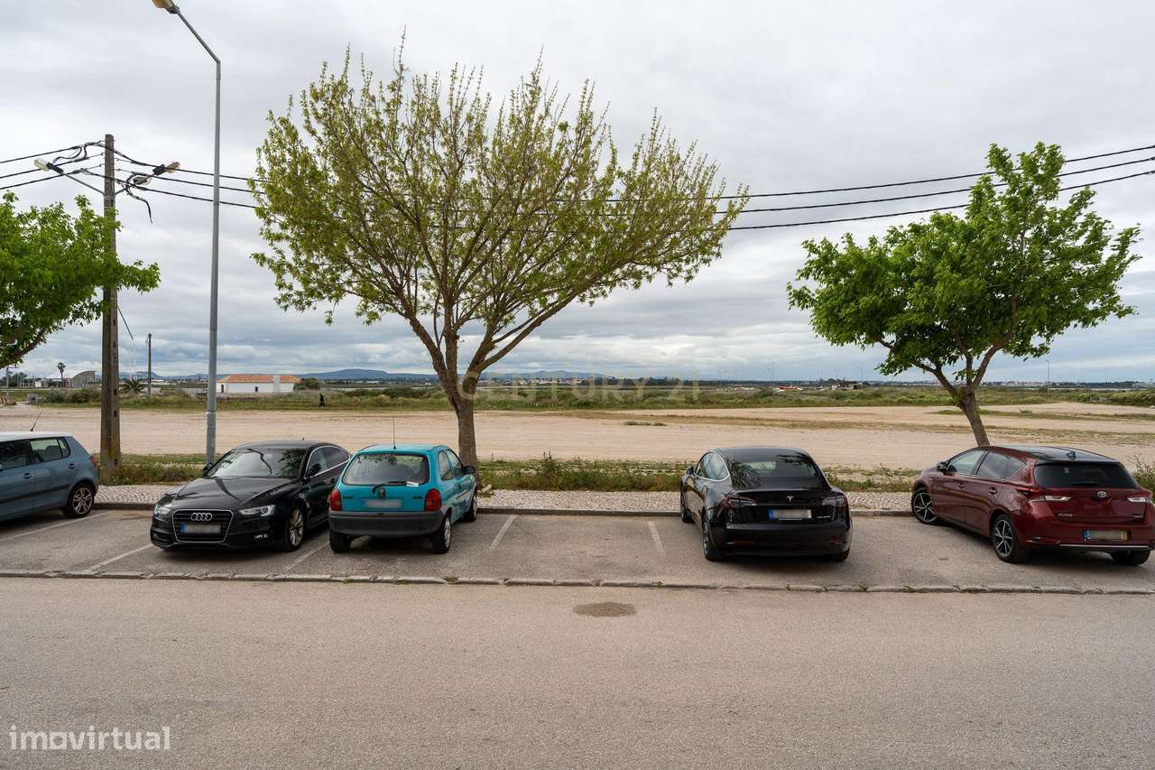 ** Excelente Apartamento T2 - Vista Rio - Centro do Montijo **-6