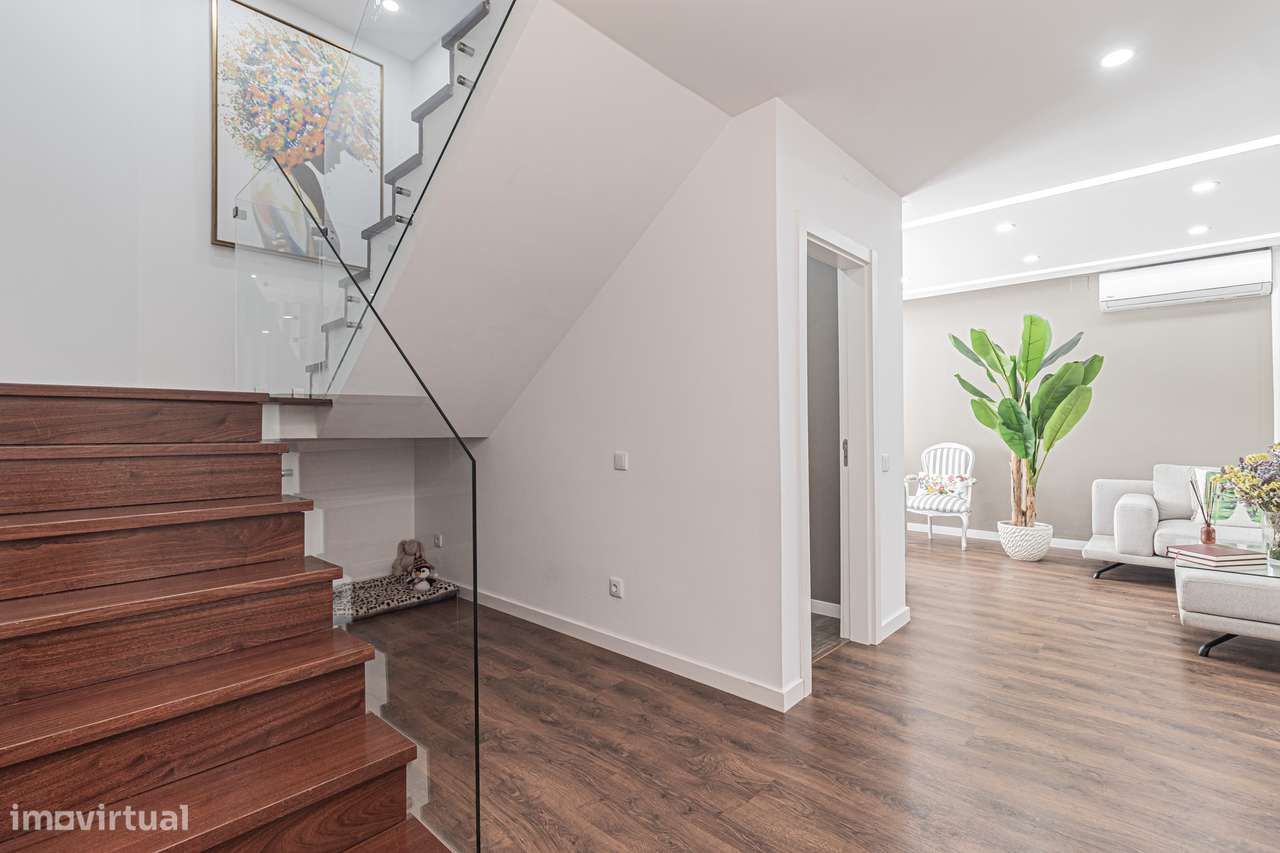 Moradia Isolada T4 com piscina  em Pinhal Frades, Fernão Ferro-14