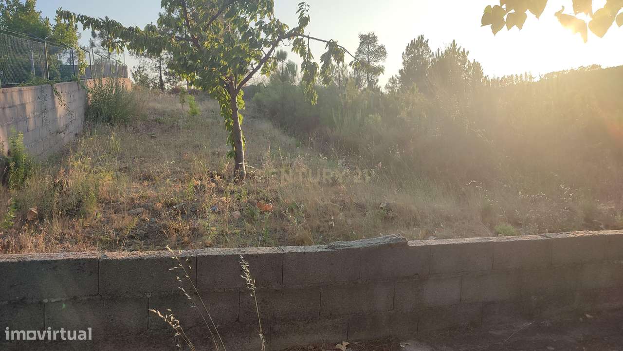 Fabuloso Lote de Terreno p/Construção com 635,4 m2 - Grande imagem: 4/5