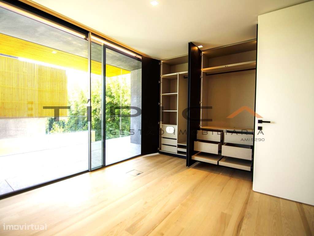 Moradia LUXO Condomínio Privado-46