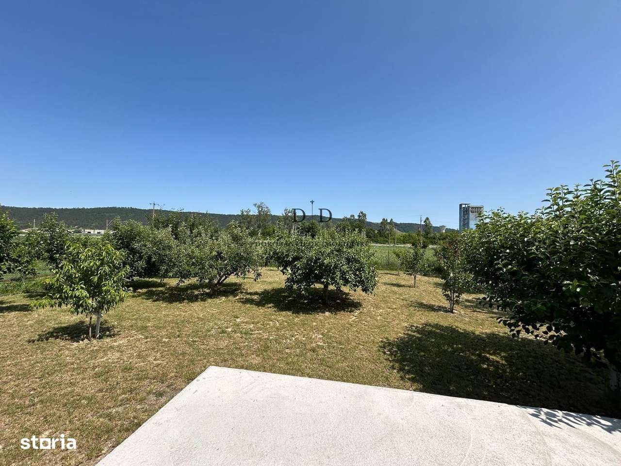 Vanzare 3 case + Teren 1400 mp – Garaj auto – zona Bonțida-3