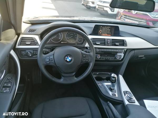 BMW Seria 3 330e iPerformance AT Advantage - 8