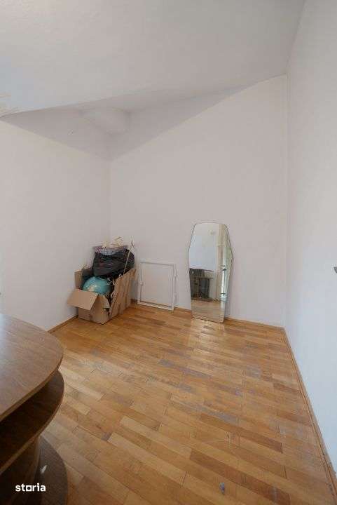 Etaj 1/Vila*120 mp utili+80 mp spatii comune*PRO TV*-13