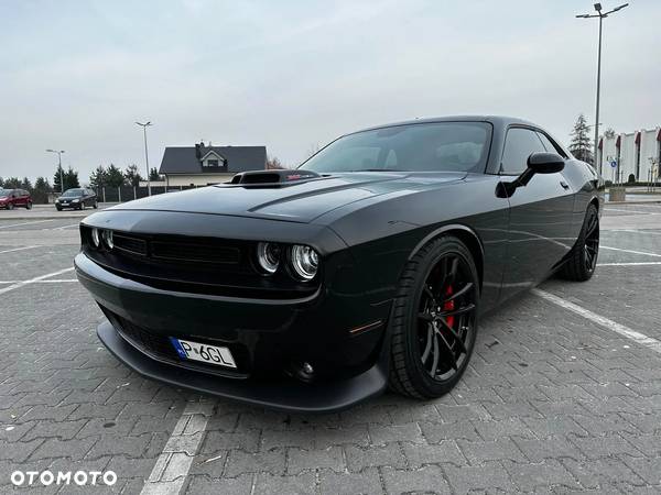 Dodge Challenger 6.4 Scat Pack - 1