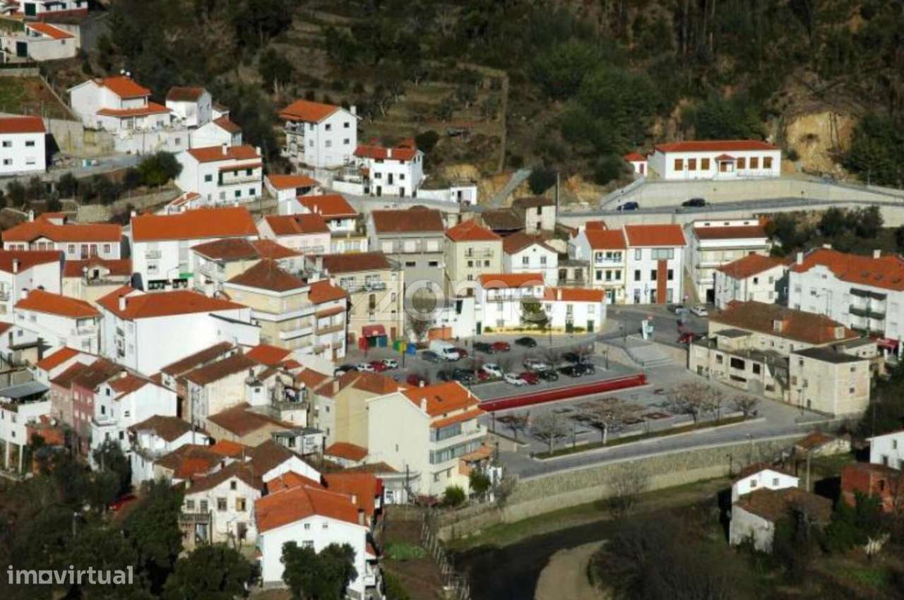 Terrenos Urbanizáveis com 680 e 1.630 m2 - Pampilhosa da Serra-16