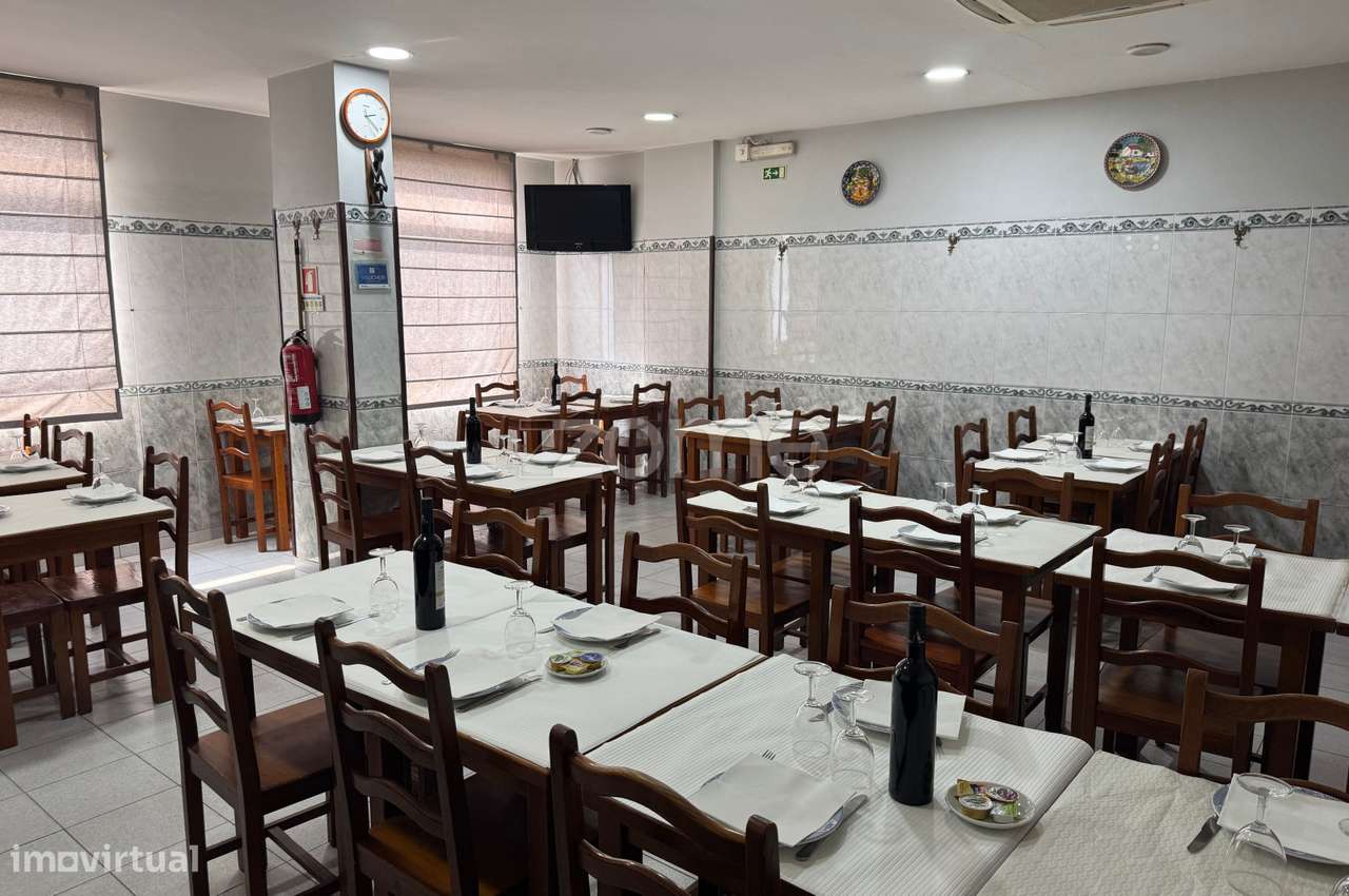 Loja, 111 m², Agualva e Mira-Sintra - Grande imagem: 4/18