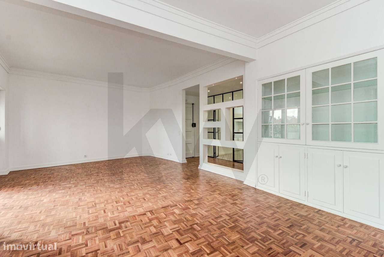 Apartamento Renovado com Vista Mar - Grande imagem: 3/30