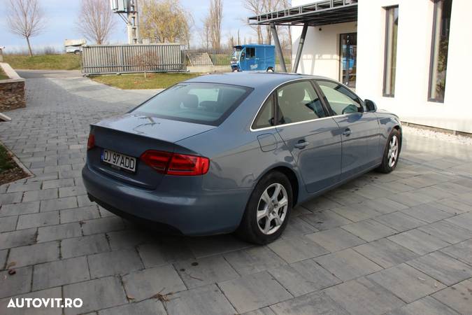 Audi A4 2.0 TDI B8 - 6