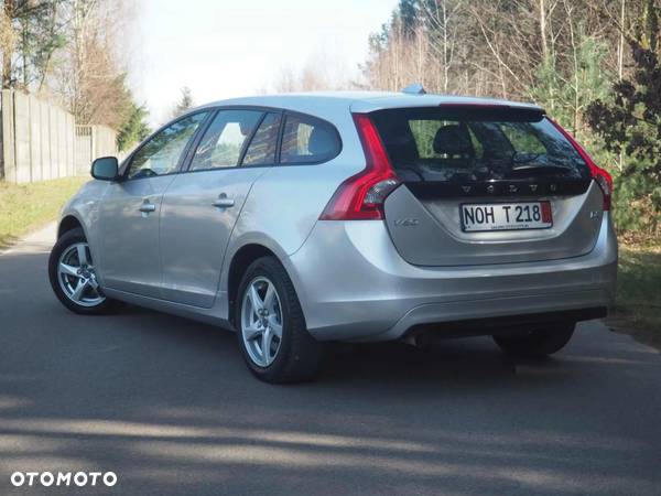 Volvo V60 D3 Geartronic Momentum - 3