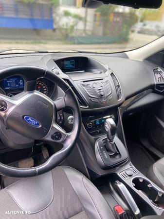 Ford Kuga 2.0 TDCi 4WD Powershift Individual - 10