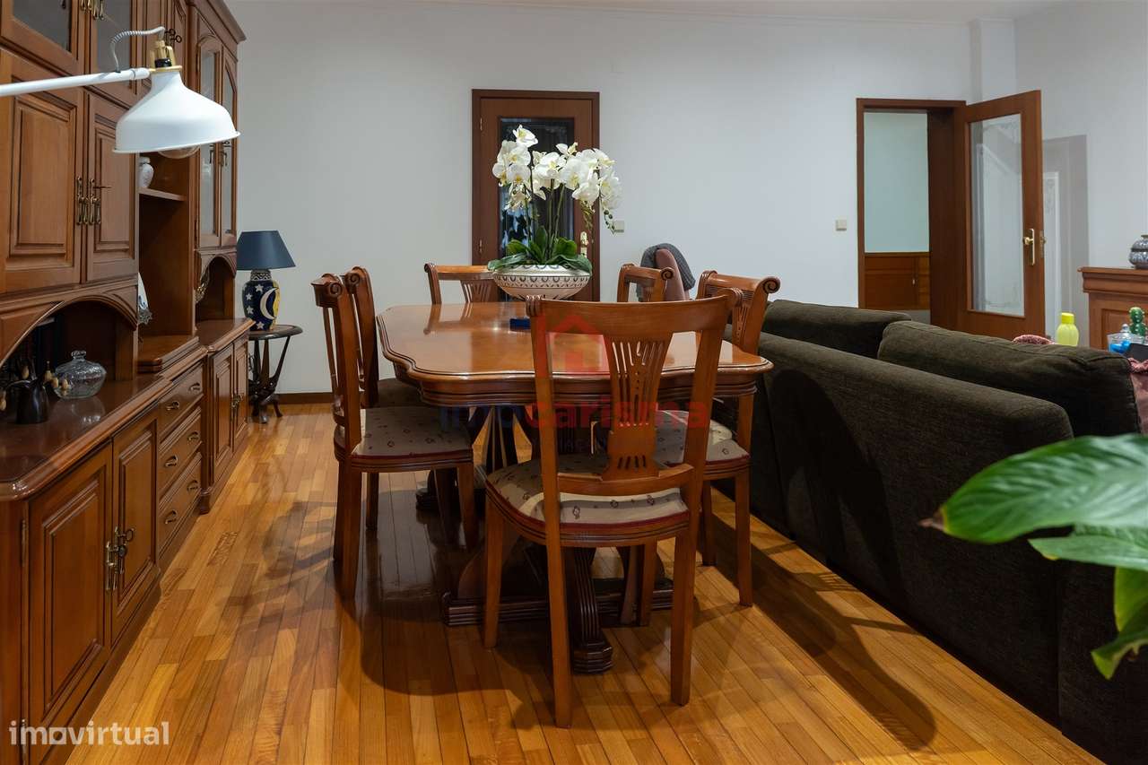 Apartamento T3 no centro de Vila das Aves, Santo Tirso-3