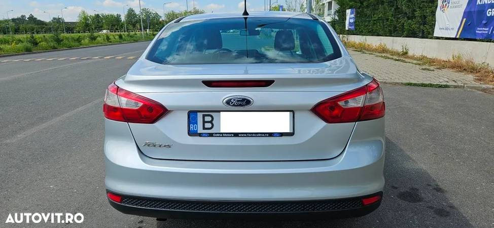 Ford Focus 1.6 TDCi DPF Trend - 6