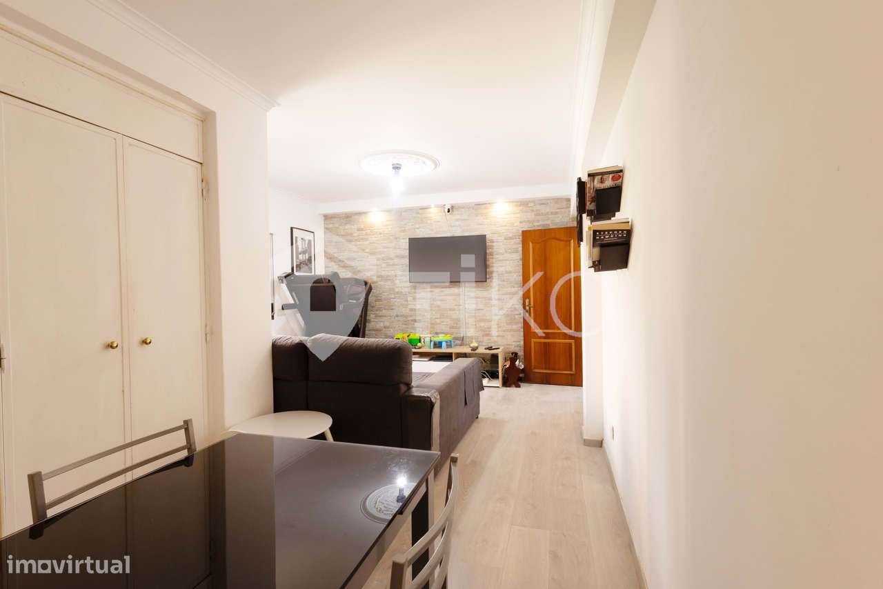 APARTAMENTO T2 COM 82 M² ELEVADOR E TRANSPORTES À PORTA  ALGUEIRÃO MEM - Grande imagem: 4/31