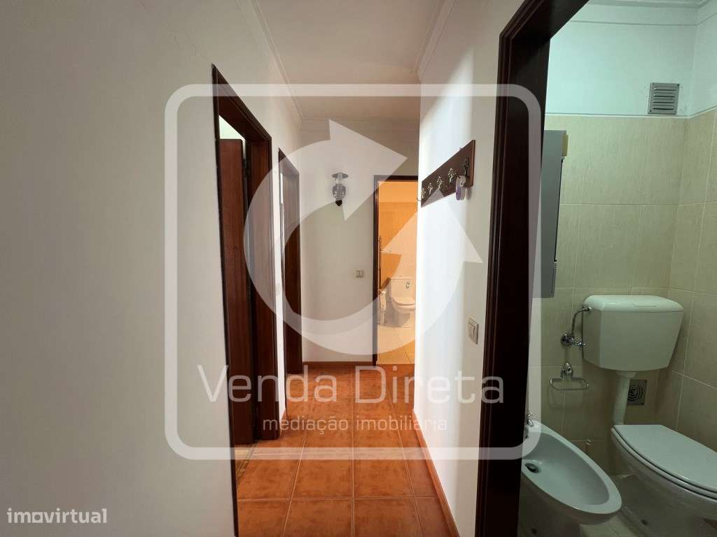 Andar de moradia T3 com garagem, Barreiro-13