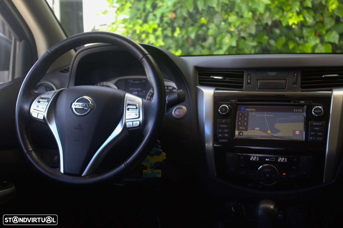 Nissan Navara 2.3 dCi CD 4WD Tekna Auto - 16