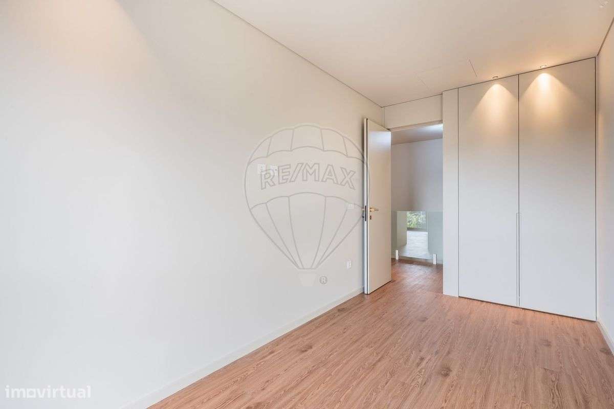 Moradia T3 Única em Airó, Barcelos-33