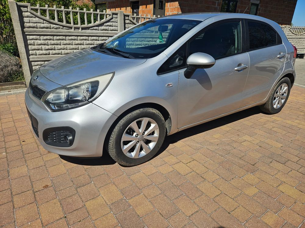 Kia Rio III 1.1 CRDI Dream Team Edition 2013